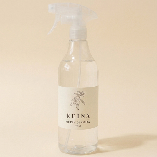 מבשם בדים וחדרים 750 מ״ל בניחוח בית מלון יוקרתי QUEEN OF SHEBA