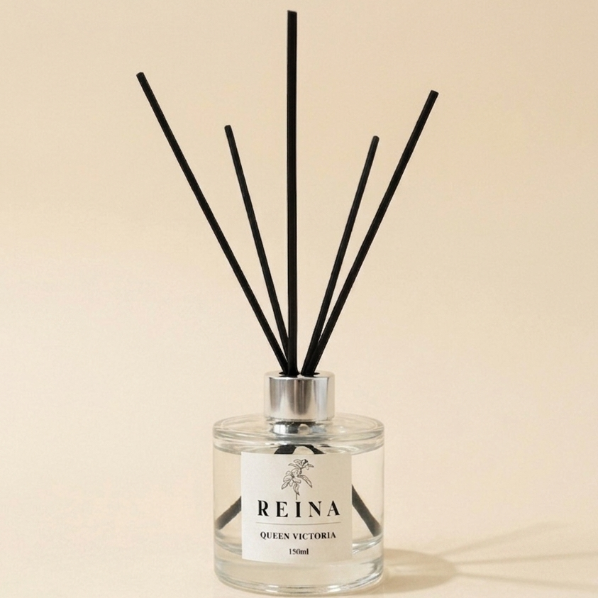 מפיץ ריח מקלות 150 מ״ל בניחוח מלון בוטיק QUEEN VICTORIA