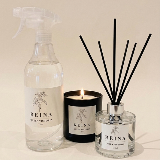 מארז מתנה נר ריחני ומפיצי ריח - בהשראת ניחוח מלון בוטיק